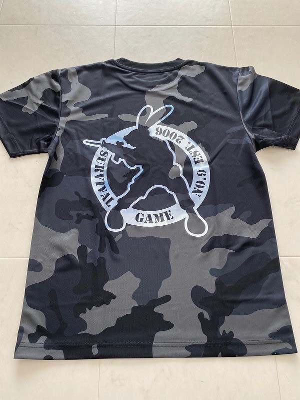 Tシャツ黒迷彩裏